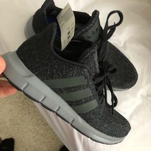 adidas infant size 4